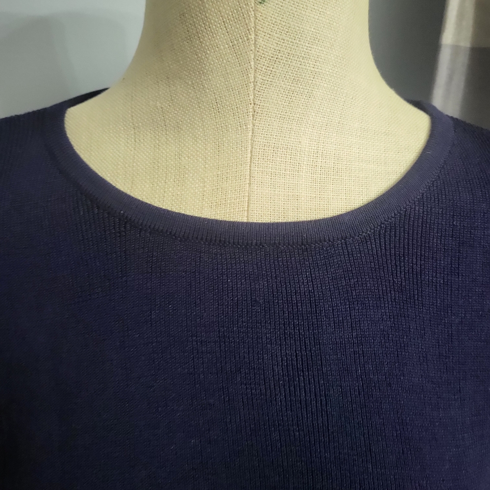 Holt Renfrew Silk Blouse. - Picture 4 of 5